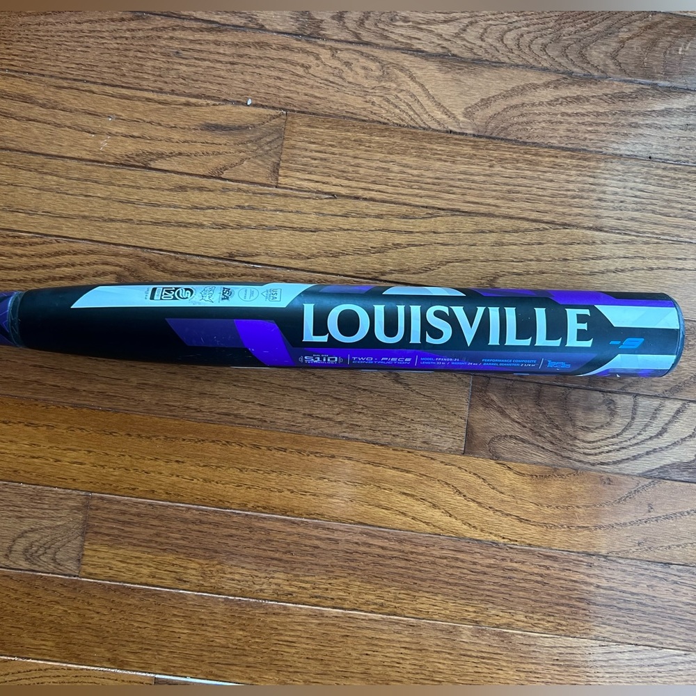 2021 Louisville Slugger Xeno 33in 24oz BARELY USED softball bat